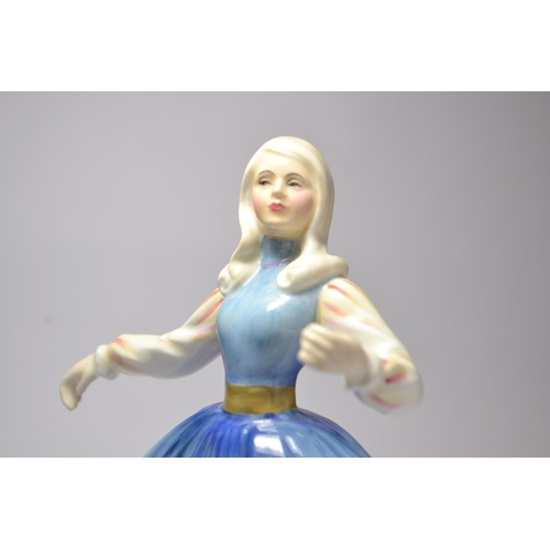 1020 - Royal Doulton 'Jennifer' HN2392 year 1981 figurine approx 23cm high.
Condition: Hairline crack aroun... 