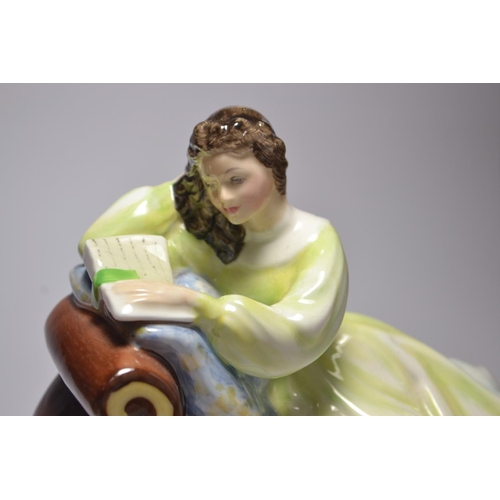 1022 - Royal Doulton 'Solitude' HN2810 year 1976 figurine approx 14cm high
Condition: In good order, no vis... 