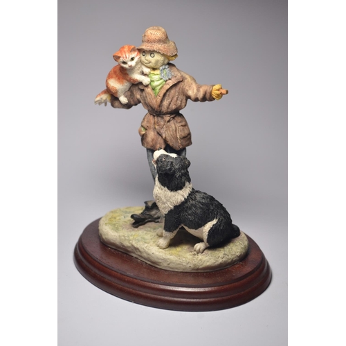 1063 - Border Fine Arts 'Scarecrow Scallywags' 1997 model 21cm approx signed Anne Wall
Condition: Small chi... 