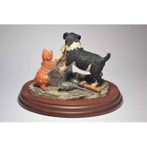 1066 - Two 1994 Anne Wall signed Border Fine Arts puppy and kitten models on stands, both Made in Scotland,... 