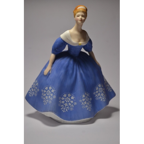 1084 - Royal Doulton 'Nina' HN2347 1968 figurine approx 19cm with a Matte finish
Condition: In good order, ... 