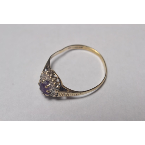 132 - 9ct gold amethyst set dress ring. Weighs 1.5g