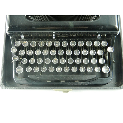 227 - ROYAL Portable typewriter in fitted case made in New York