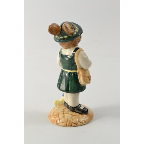 984 - Royal Doulton 'Schooldays Bunnykins' DB57 1986 - 10cm H - Condition: in good order