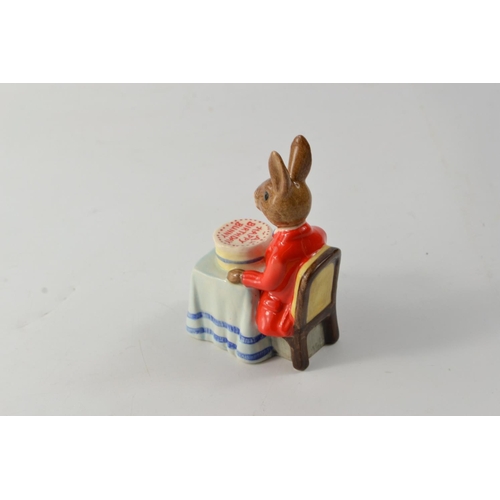 995 - Royal Doulton 'Happy Birthday Bunnykins' DB21 1982 - 10cm H - Condition: in good order