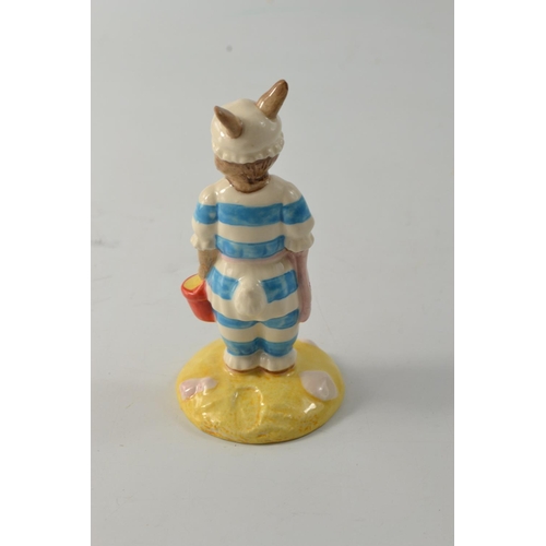 998 - Royal Doulton 'Mother Bunnykins' DB189 Bunnykins 1999 - 10cm H - Condition: in good order