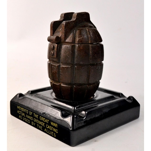 118 - A Memento mounted ink well grenade of The Great War as used by the Allies Reg No 651542 1915 12cm H ... 