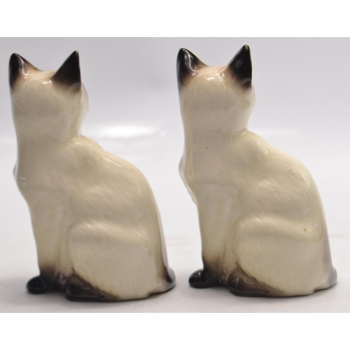 184 - Vintage British Art Pottery Beswick 2 sitting Siamese Cats No 1887