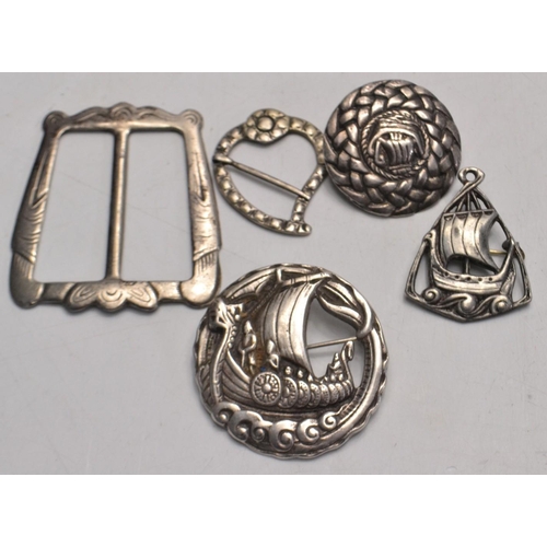 21 - 4 vintage silver brooches and a buckle