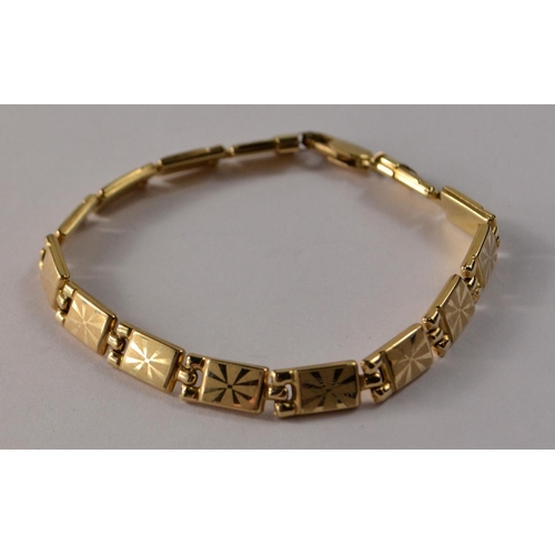 25 - 9ct gold Art Deco style bracelet