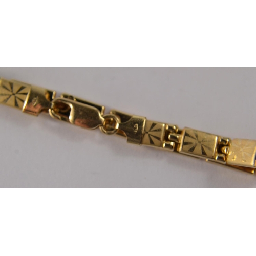 25 - 9ct gold Art Deco style bracelet