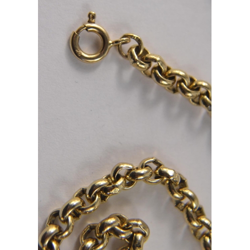 29 - 9K stamped catch with a yellow metal chain, gross weight 43.4g