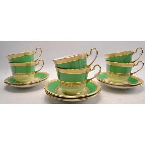 154 - AMAZING ! Aynsley Pearl six place teaset