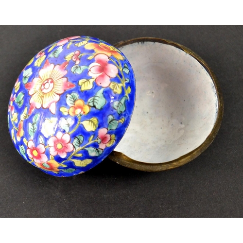 180 - Small rounded vintage Cloisonne lidded pill box