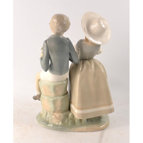 187 - LLADRO model of two children