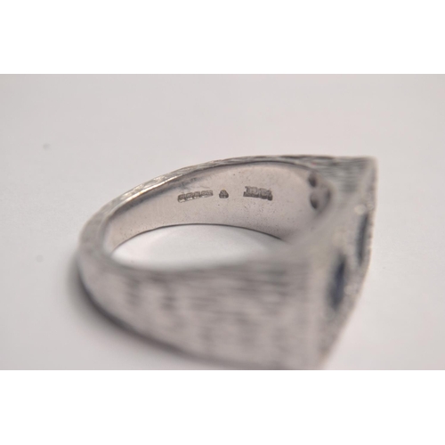 6 - Fabulous Modern 18ct white gold textured shank sapphire and diamond dress ring. Set with 2 oval cut ... 