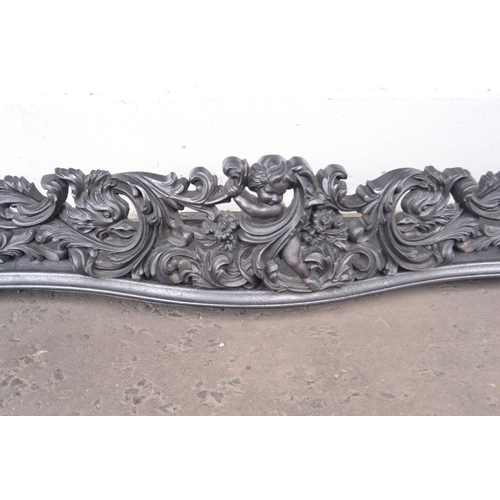 294 - CHERUB fronted Rococco designed Victorian cast iron fender. Simply beautiful!