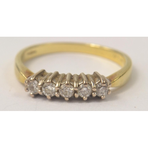 4 - 18ct 5 stone diamond ring. Size N