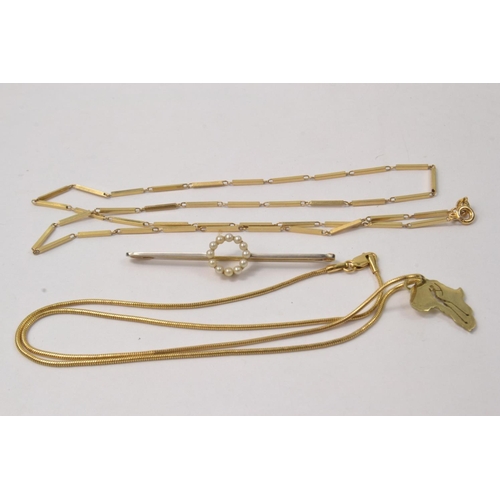 44 - An 375 stamped gold necklace of unusual design weight 4.44g, 48cm length, another small gold 375 sta... 