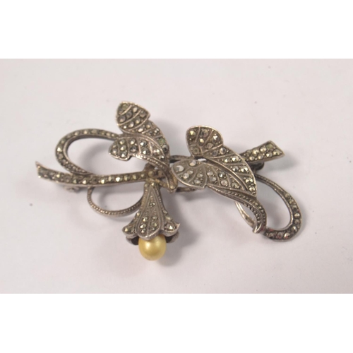 15 - Vintage silver stamped 935 diamente set floral brooch with a pearl set within a flower - unusual, al... 