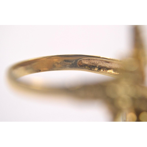 37 - 9ct Yellow gold ring, designed as a crocodile. Size Q [3.6grms]