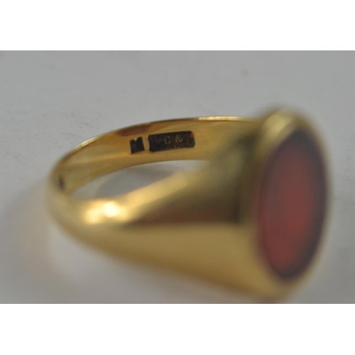 90 - Gents signet ring 375 stamped  ring size T