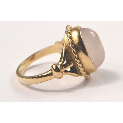 3 - Stunning vintage 375 yellow gold Birmingham stamped ladies with white moonstone? in oval shape ring ... 