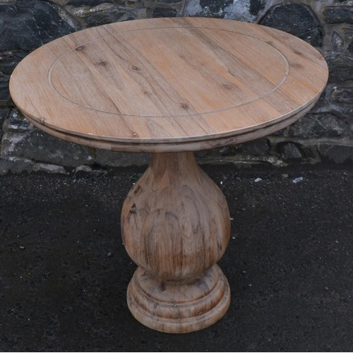 460 - Scandinavian made circular table with bulbous base