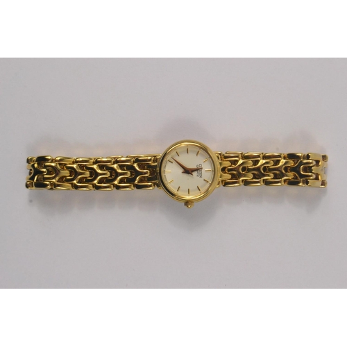 1 - A ladies CITIZEN QUARTZ wrist watch