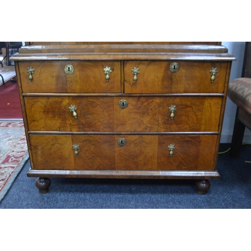 197 - Early 18th century escritoire made of very fine sections of quarter cut walnut veneer with cross ban... 