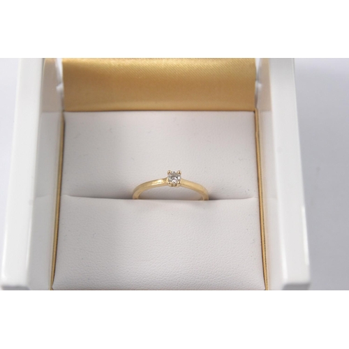 5 - DIAMOND FACTORY 375 stamped yellow gold and diamond Inset ring size M/N with insurance