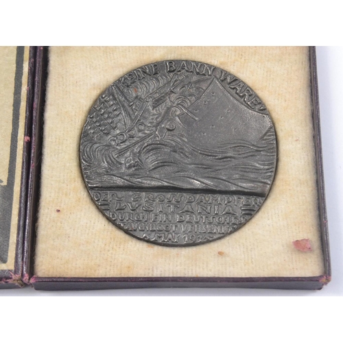 83 - RMS LUSITANIA CUNARD LINE 1915 propaganda medal, complete in original presentation box and original ... 