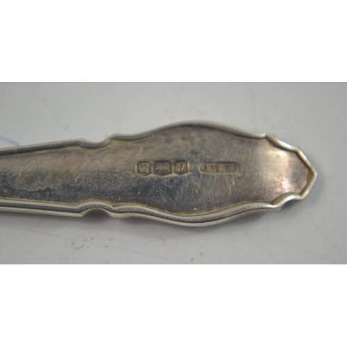 117 - Pair of Sheffield hallmarked silver spoons in presentation case with 1963 date mark