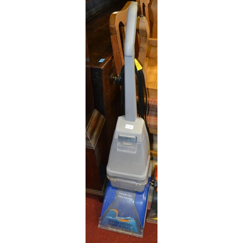 495 - VAX electric carpet shampooer/cleaner(Blue model)