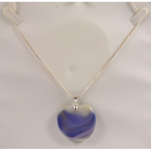 97A - 925 stamped silver necklace with smooth purple stone within it's original presentation box - an idea... 