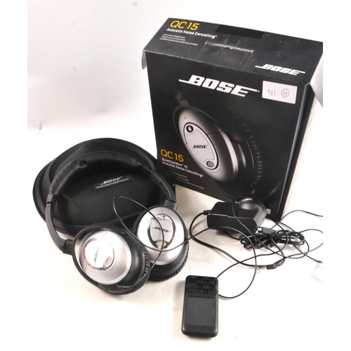 175 - BOSE QUIET COMFORT 15 around ear headphones still with original box