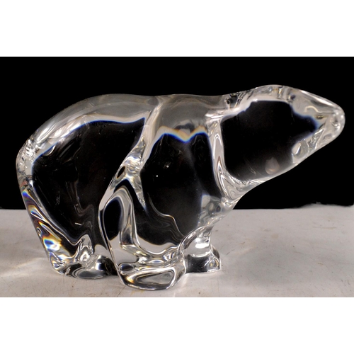 61 - SUPER QUALITY A large NORWEGIAN  crystal clear glass POLAR BEAR