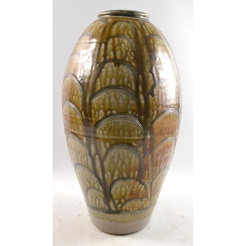 64 - PRESTIGIOUS Very large SCOTTISH STUDIO handmade feature pottery vase stamped to the edge of the base... 