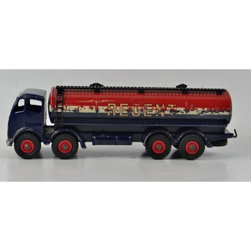 26A - DINKY SUPER TOYS ORIGINAL!!  UNBOXED 942 foden 14 ton tanker truck Regent