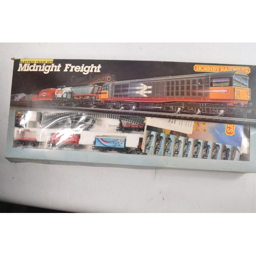 32B - HORNBY boxed train set MIDNIGHT FREIGHT R674 (Missing the main diesel engine) but otherwise most oth... 