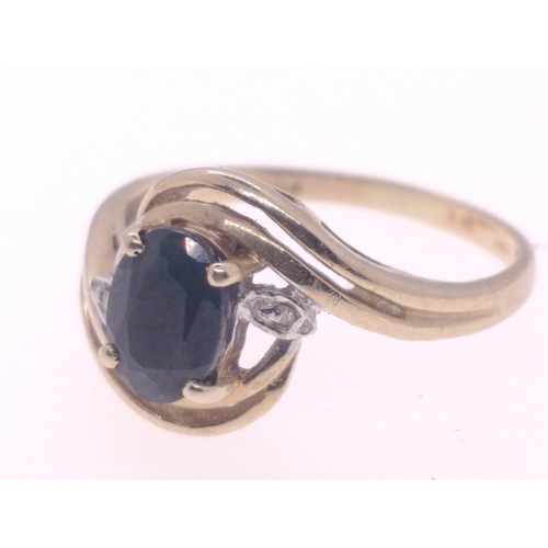 3 - VINTAGE QUALITY! 375 & 9ct stamped yellow ladies gold ring with a beautifully cut deep blue stone gr... 