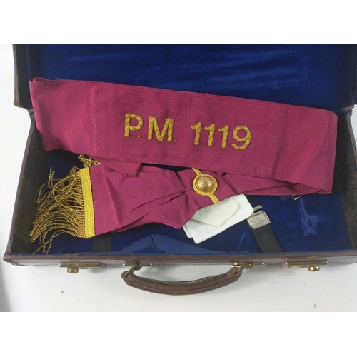 7J - MASONIC AND LOCAL INTEREST SUPER QUALITY!! The Lodge Of ERCILDOUNE No 1119 Masonic APRON Made by TOY... 