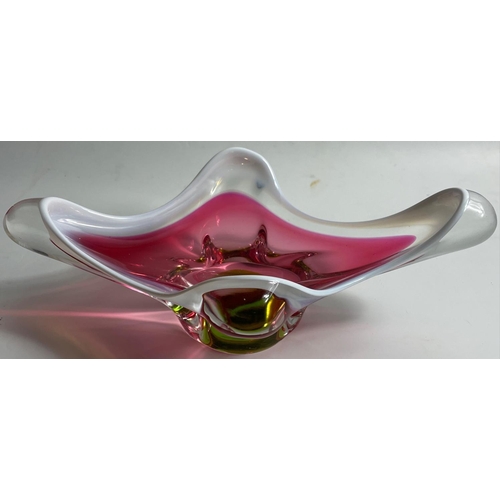 201 - A BEAUTIFUL piece of ITALIAN glassware in red and white swirl design.#242