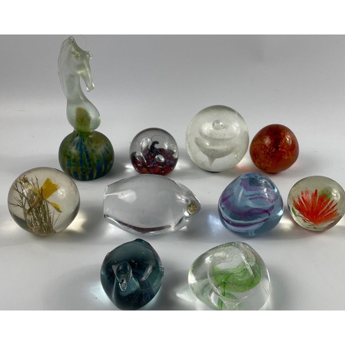 218A - A collection of 10 glass paperweights - some vintage.#262