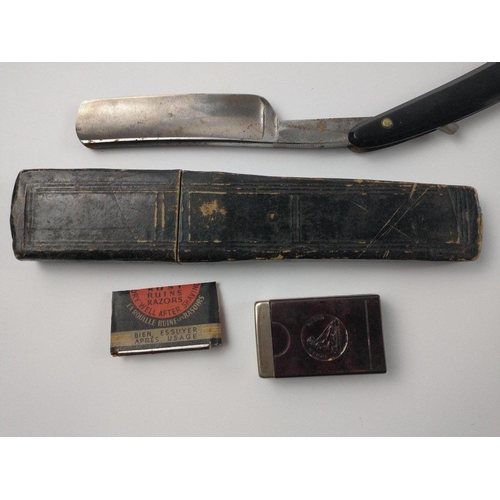 223E - Two vintage razors to include Vintage Kelly Liverpool cut throat razor marked 'The Celebrated King W... 