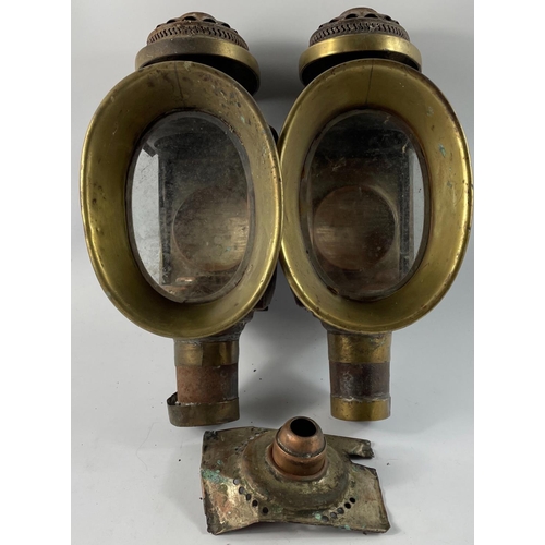 232B - A pair of ORIGINAL19th century coach lamps with brass fittings, both require a piece of side fitting... 