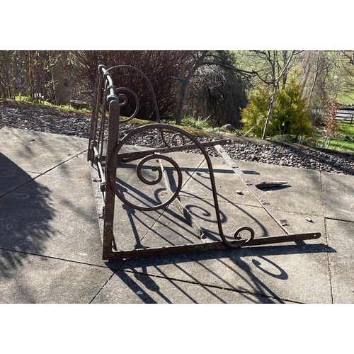 365 - An ANTIQUE c1870 part FRENCH GARDEN iron SEAT with fantastic swirly handles!!.... AN INTERESTING GAR... 