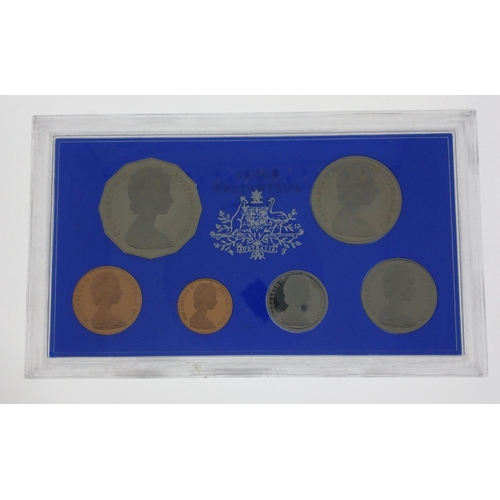 13 - INVESTMENT OPPORTUNITY! ROYAL AUSTRALIAN MINT PROOF COIN SET 1972 within original plastic protective... 