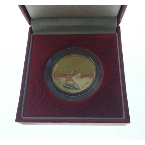 7 - A 1979 HONG KONG $1000 Lunar Year Coin 'The Year Of The Cockerel' struck in 22ct yellow gold within ... 