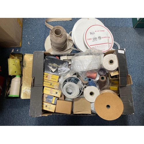 388 - HABERDASHERY GALORE! a box full of sewing accessories to include industrial sized reels of thread, h... 